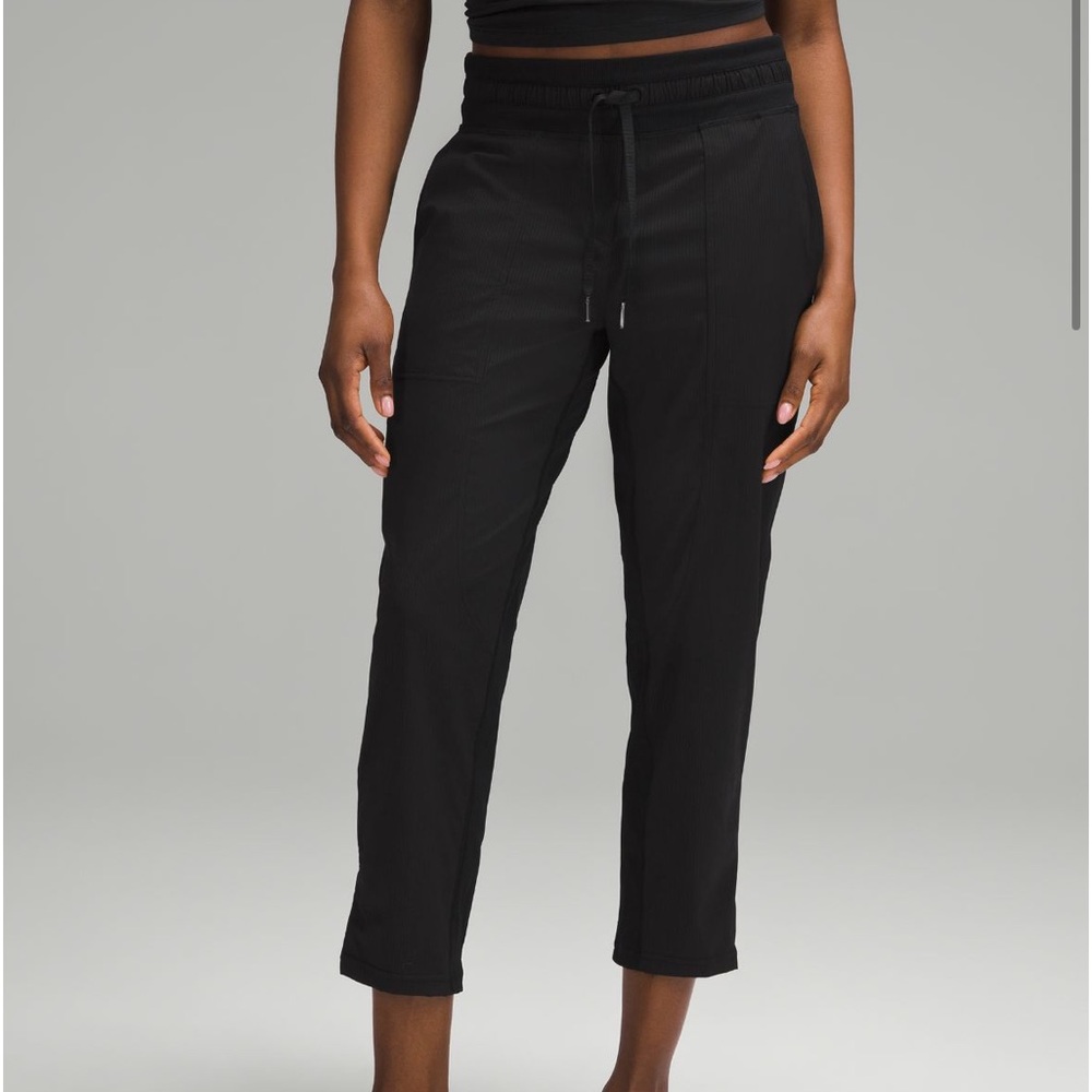 Lululemon dance studio mid rise cropped pant